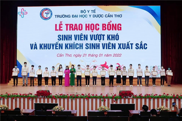 Lễ Trao Học Bổng Vượt Khó - 2022