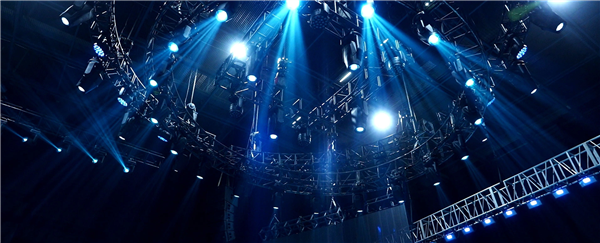 Hệ thống máy móc sân khấu