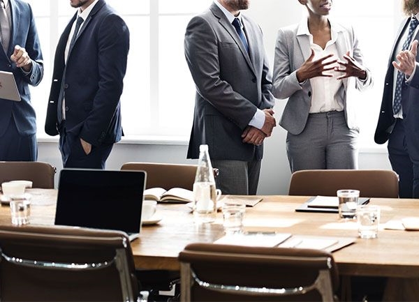 GIẢI PHÁP QUẢN TRỊ TRI THỨC TỔ CHỨC · AI NGOẠI TUYẾN THẾ HỆ MỚI