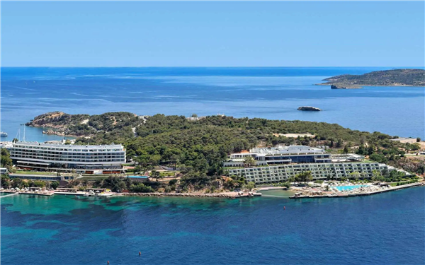 Chất Lượng Không Khí & Mùi Hôi Tại Hotel/Resort: Kẻ Thù Vô Hình Hủy Hoại Trải Nghiệm và Bào Mòn Lợi Nhuận