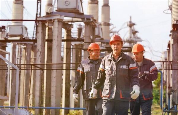Vững Chắc Nền Tảng Quốc Gia: Giải Pháp An Ninh Cơ Sở Hạ Tầng Quan Trọng Từ Bá Hùng Technology