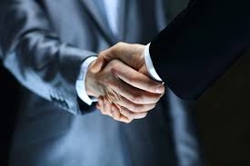 Hợp Tác Với Nhà Thầu Trong Dự Án
