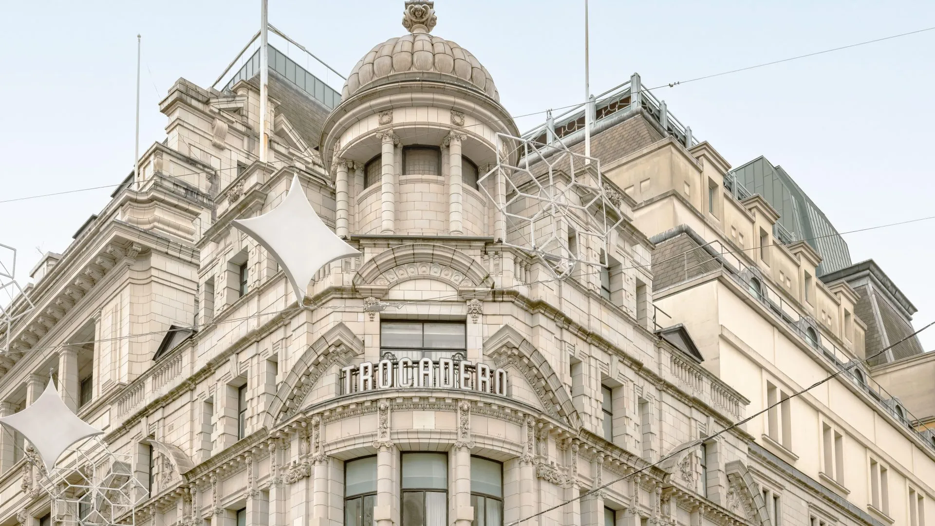 Zedwell Picadilly Circus